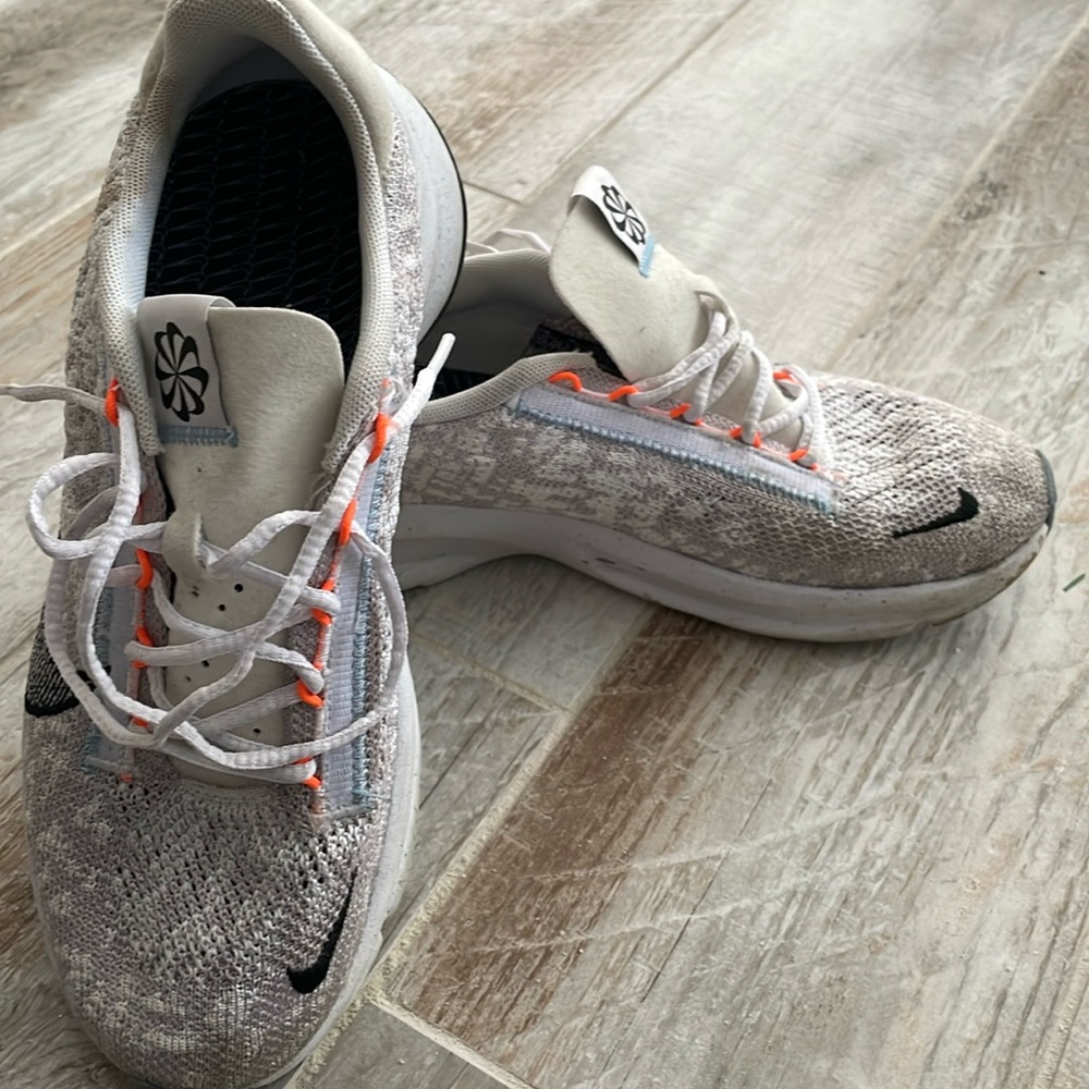 Women’s Nike Sneakers